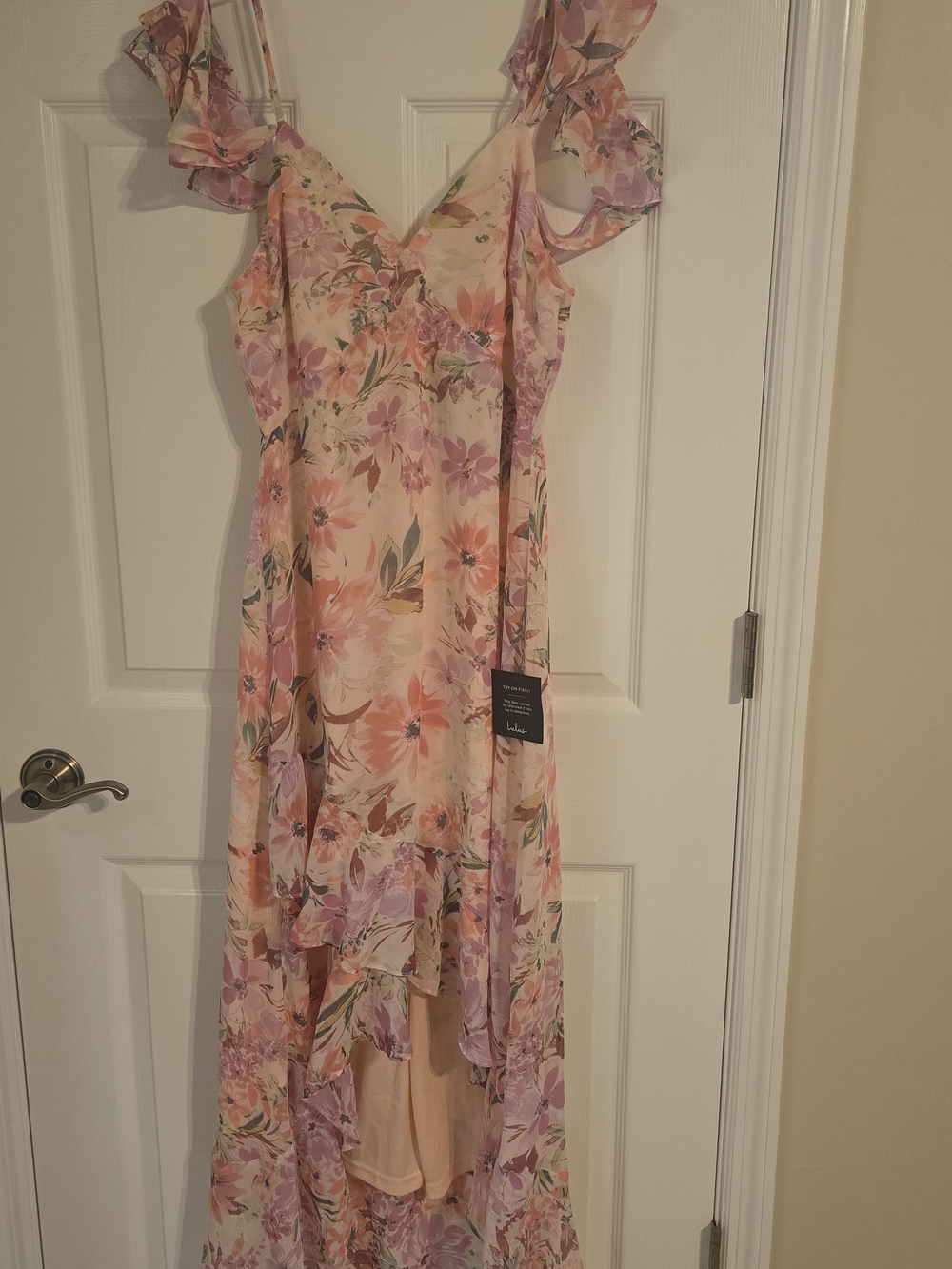 Dress - Picture 7 of 7